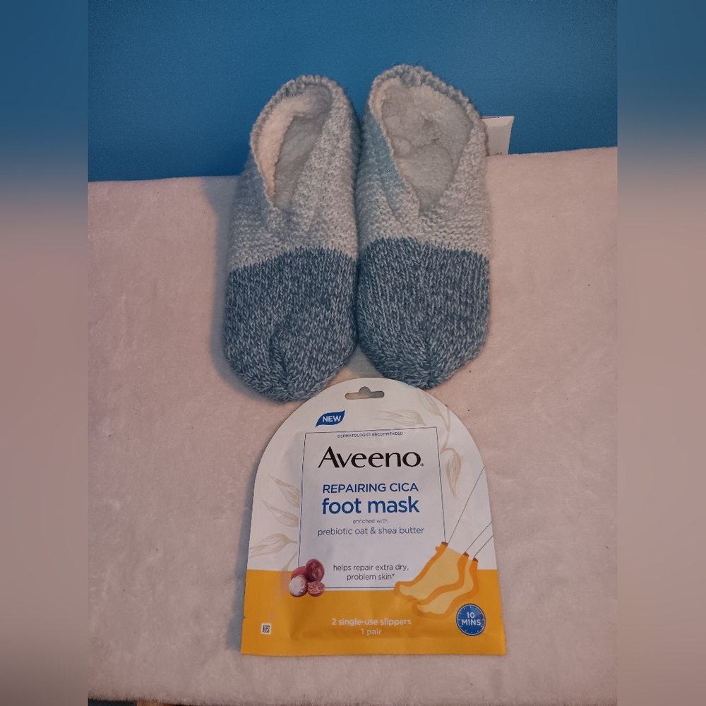 Slipper Socks and Aveeno Foot Mask Pre-owned